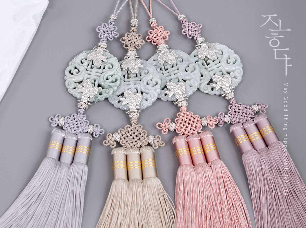 Premium Jade 3x Tassel Norigae (4 colors) Joteta Korean Online Shop