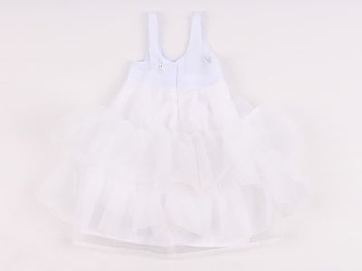 With the hanbok inner wear tulle petticoat, your baby girl will have a more shapely and full dress that will make her look like a star ready for any get together with friends or family.