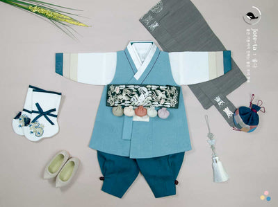 Baby Blue Hanbok in Skyblue with Dol Accessories