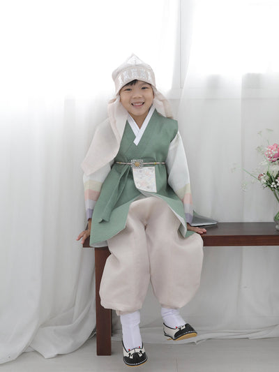 싱그러운 봄날이 연상되는 Green hanbok for boys