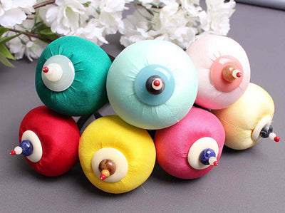 A stylish ball bead baby headband can be a noteable extension of the hanbok. Colors include forest, ultramarine, scarlet, ruby red, ash blonde, sooty pink, and golden.